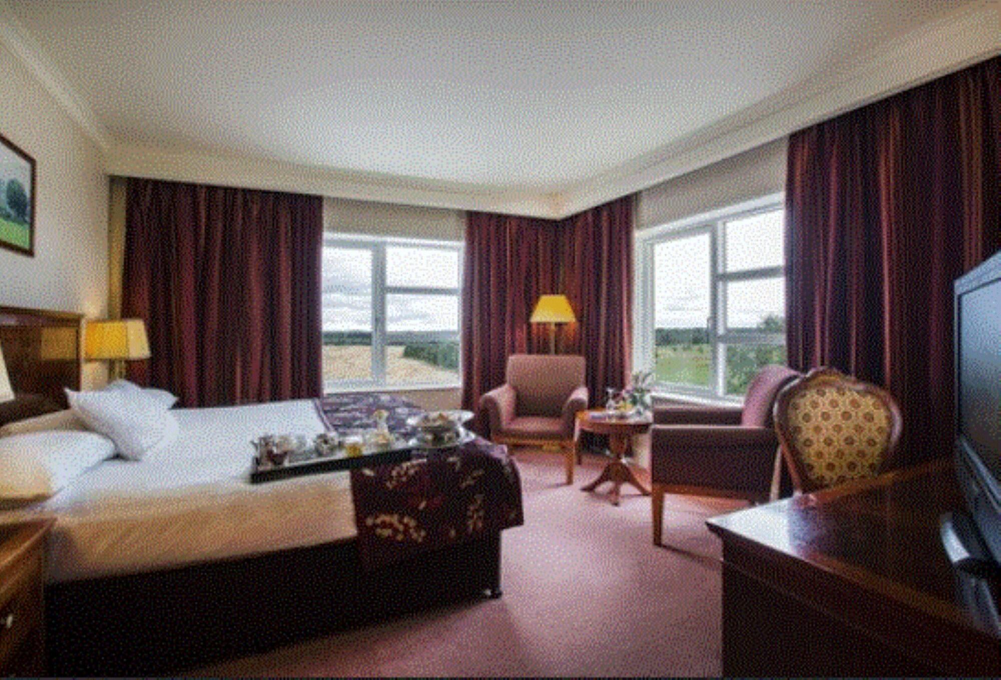 Knightsbrook Hotel & Golf Resort Trim Eksteriør billede